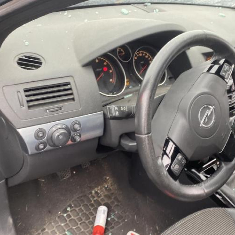 Feu arriere principal droit (feux) OPEL ASTRA H Photo n°15