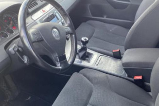 Etrier arriere droit (freinage) VOLKSWAGEN PASSAT 5