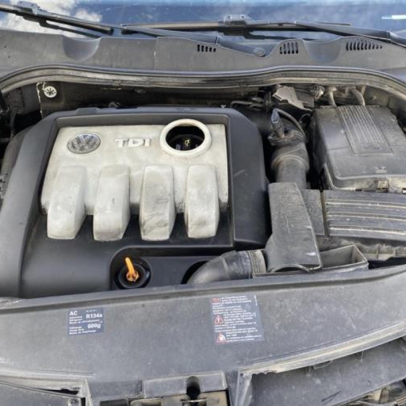 Etrier arriere droit (freinage) VOLKSWAGEN PASSAT 5 Photo n°12
