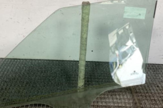 Vitre avant droit SKODA FABIA 2