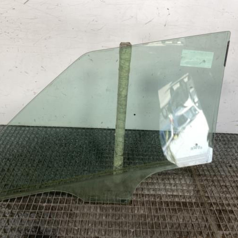 Vitre avant droit SKODA FABIA 2 Photo n°4