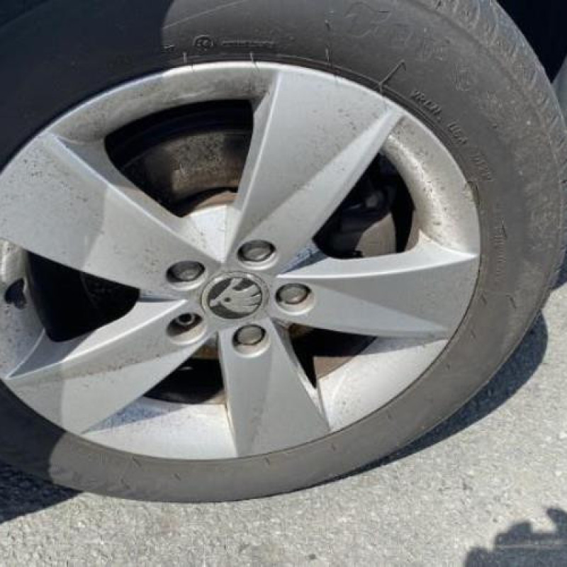 Serrure avant droit SKODA FABIA 2 Photo n°12