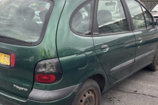 Serrure avant droit RENAULT SCENIC 1