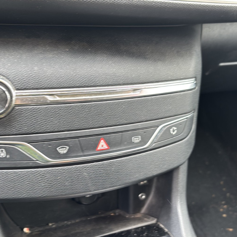 PEUGEOT 308 2 PHASE 1 1.6 HDI - 8V TURBO Photo n°27