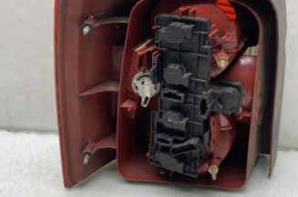 Feu arriere principal droit (feux) VOLKSWAGEN PASSAT 4