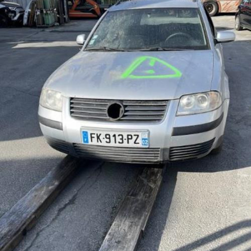 Feu arriere principal droit (feux) VOLKSWAGEN PASSAT 4 Photo n°7