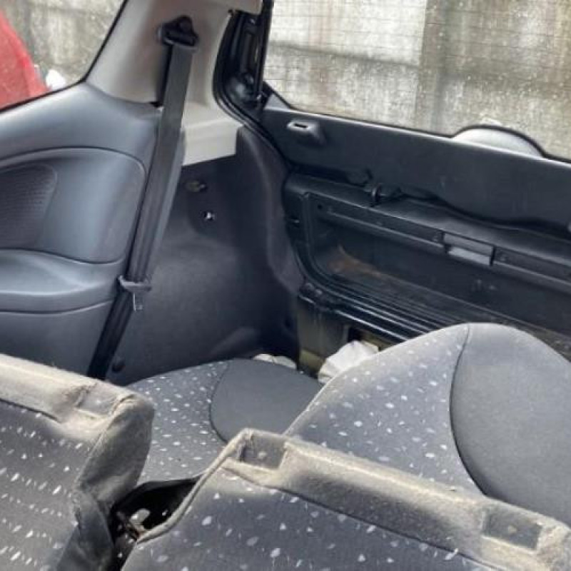 Feu arriere principal droit (feux) CITROEN C2 Photo n°6