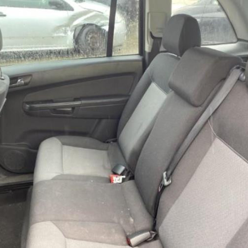 Feu arriere principal droit (feux) OPEL ZAFIRA B Photo n°7