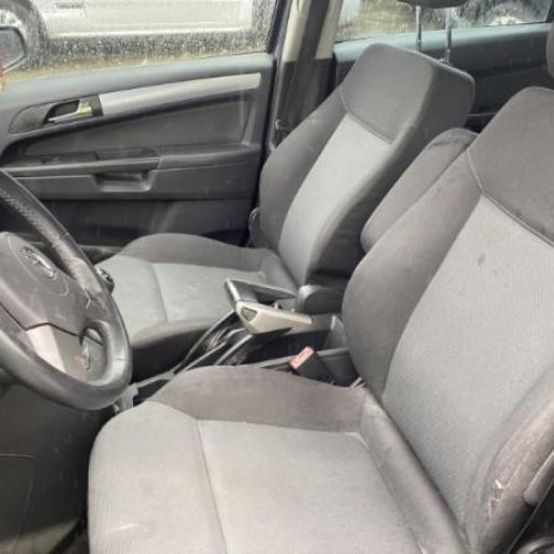 Feu arriere principal droit (feux) OPEL ZAFIRA B Photo n°12