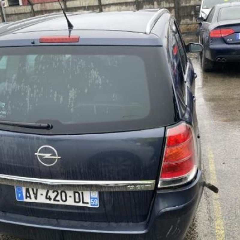 Feu arriere principal droit (feux) OPEL ZAFIRA B Photo n°15