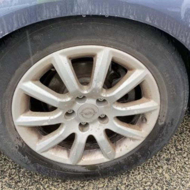 Feu arriere principal droit (feux) OPEL ZAFIRA B Photo n°17