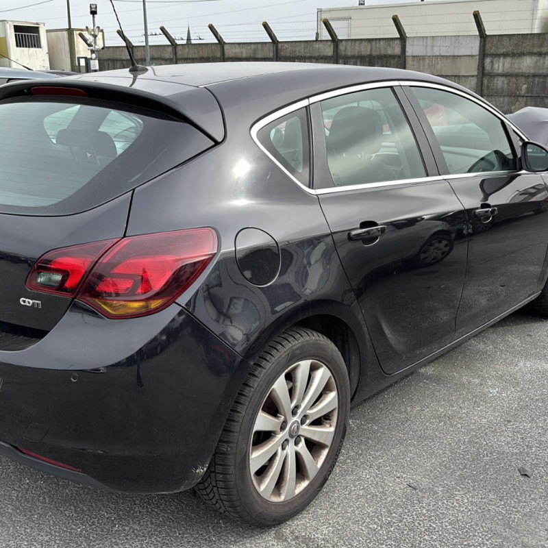 OPEL ASTRA J PHASE 1 1.7 CDTI - 16V TURBO Photo n°3
