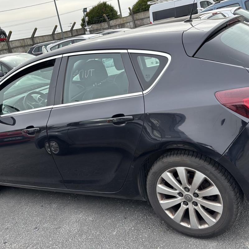 OPEL ASTRA J PHASE 1 1.7 CDTI - 16V TURBO Photo n°6