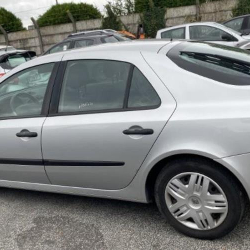 Compresseur clim RENAULT LAGUNA 2 Photo n°4
