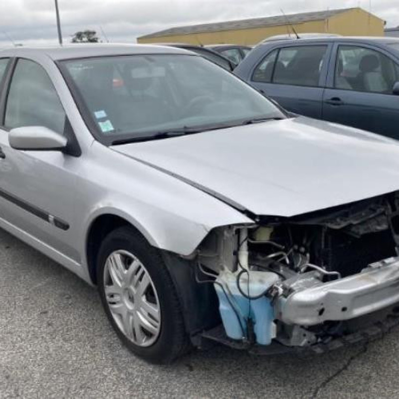 Compresseur clim RENAULT LAGUNA 2 Photo n°11