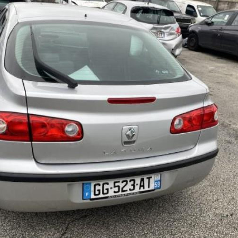 Compresseur clim RENAULT LAGUNA 2 Photo n°18
