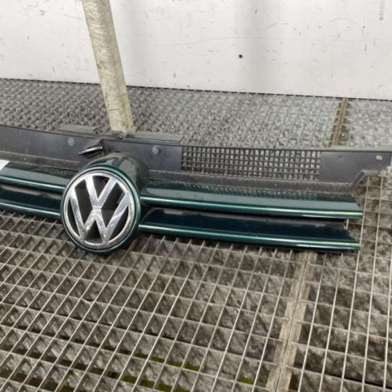 Calandre VOLKSWAGEN GOLF 4 Photo n°3