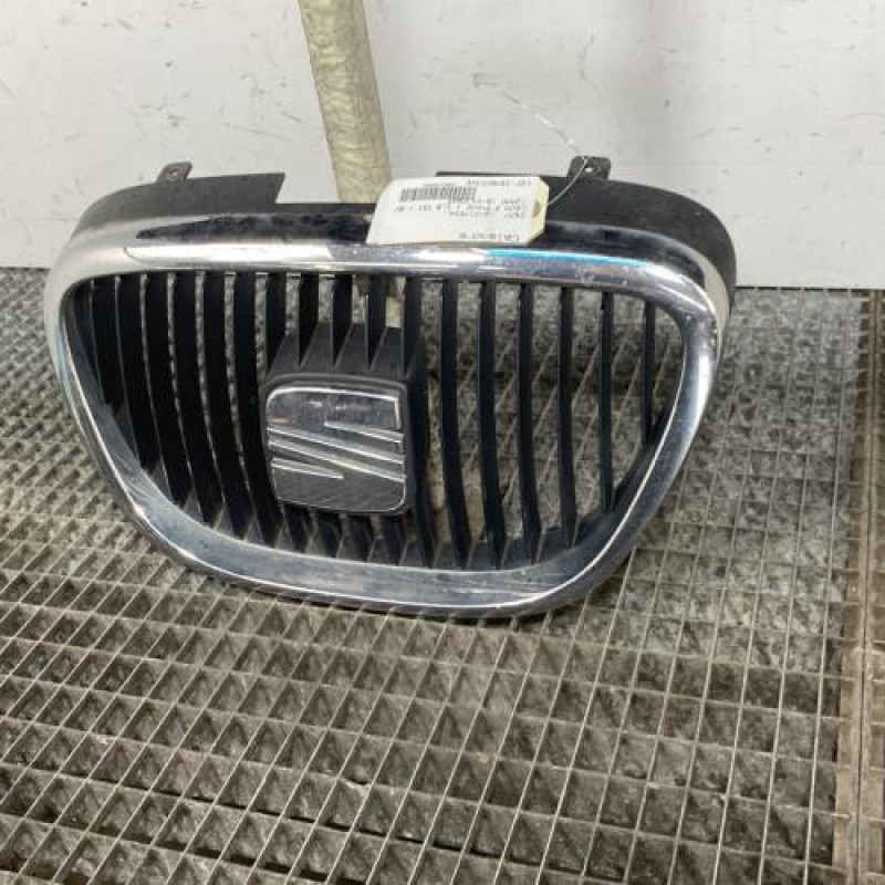 Calandre SEAT LEON 2 Photo n°3