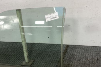 Vitre avant gauche CITROEN SAXO