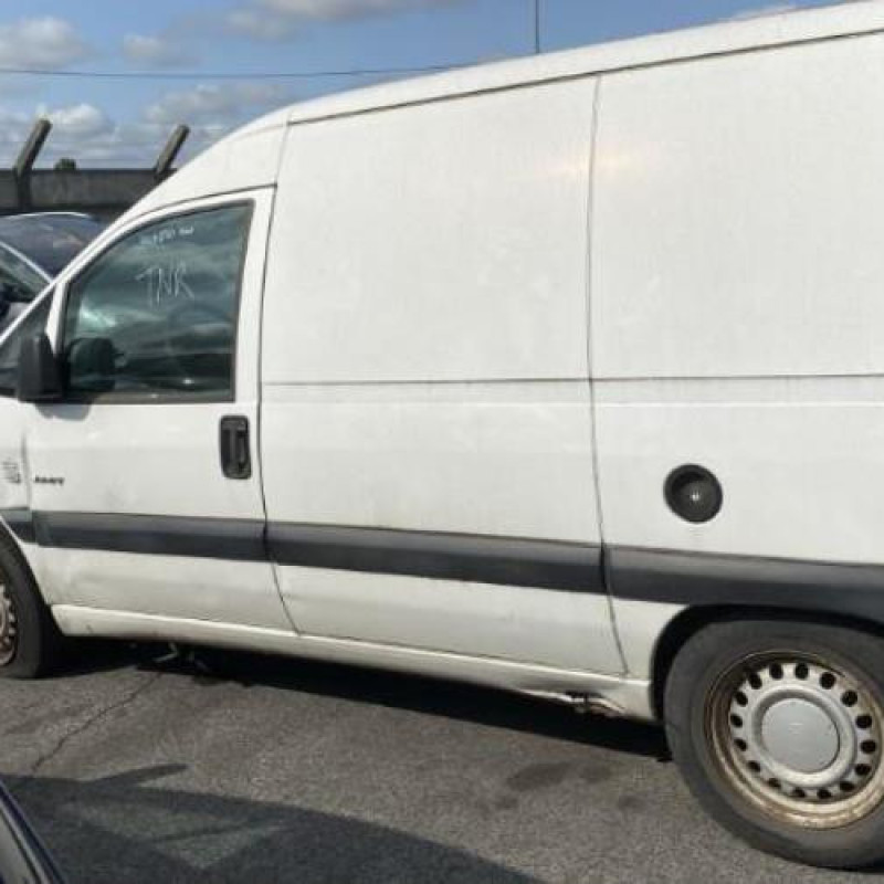 Vitre avant droit CITROEN JUMPY 1 Photo n°12