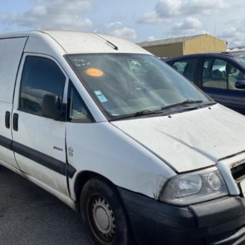 Vitre avant droit CITROEN JUMPY 1 Photo n°13