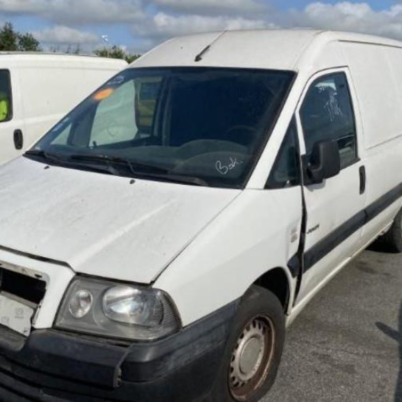 Vitre avant droit CITROEN JUMPY 1 Photo n°17