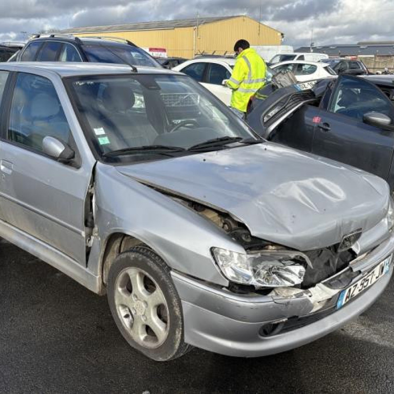 Porte arriere droit PEUGEOT 306 Photo n°9