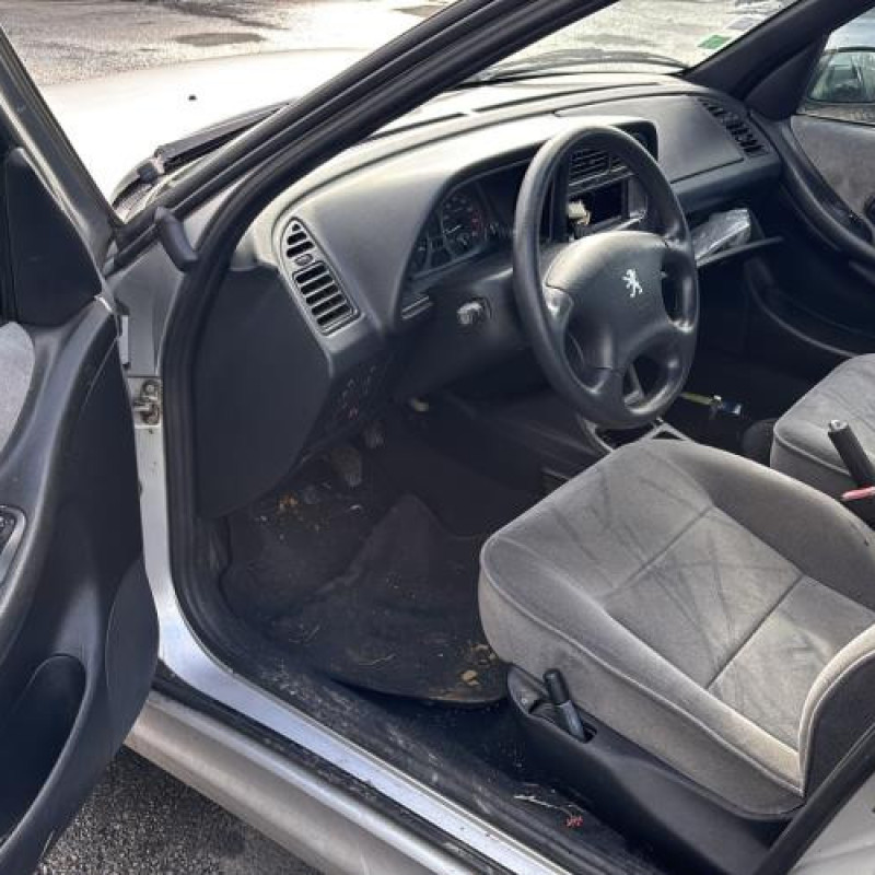 Porte arriere droit PEUGEOT 306 Photo n°16