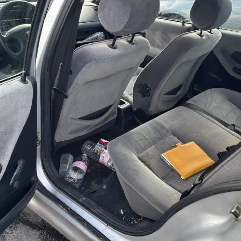 Porte arriere droit PEUGEOT 306 Photo n°17