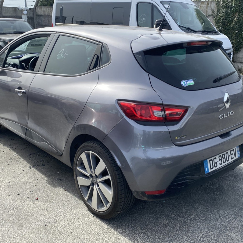 RENAULT CLIO 4 PHASE 1 0.9i - 12V TURBO TCE 90 Photo n°4
