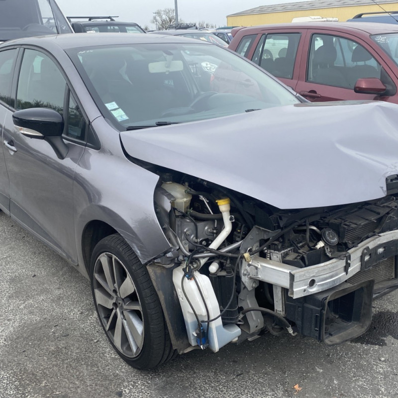 RENAULT CLIO 4 PHASE 1 0.9i - 12V TURBO TCE 90 Photo n°13