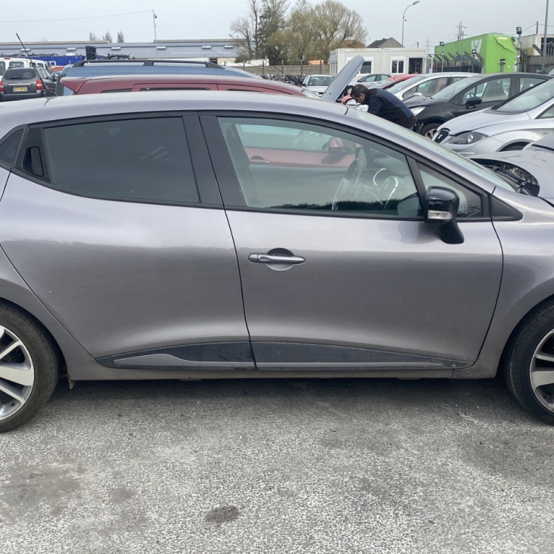 RENAULT CLIO 4 PHASE 1 0.9i - 12V TURBO TCE 90 Photo n°20