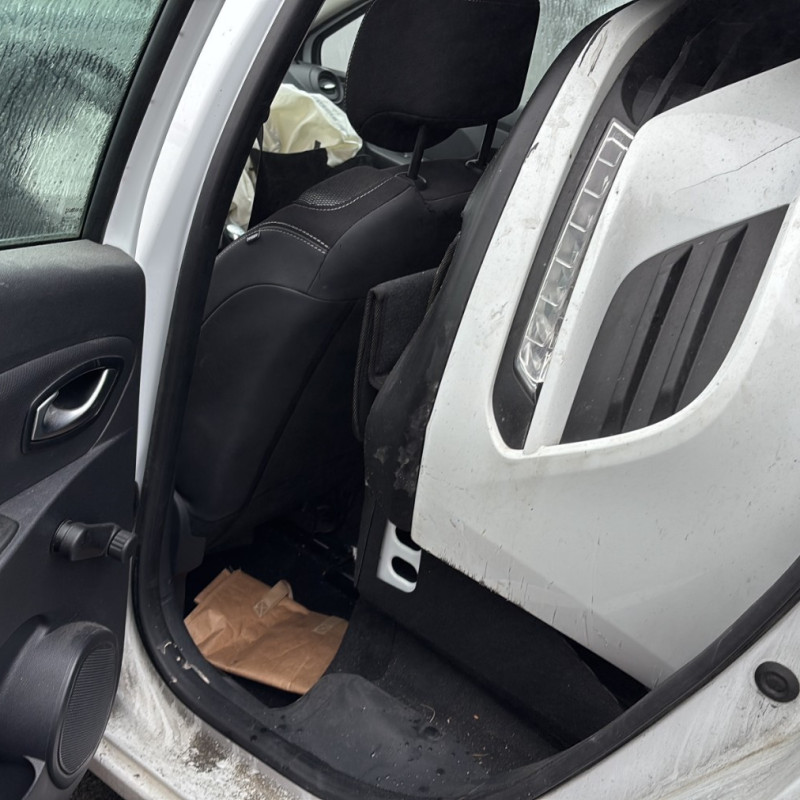 RENAULT CLIO 4 PHASE 2 1.2i - 16V Photo n°10