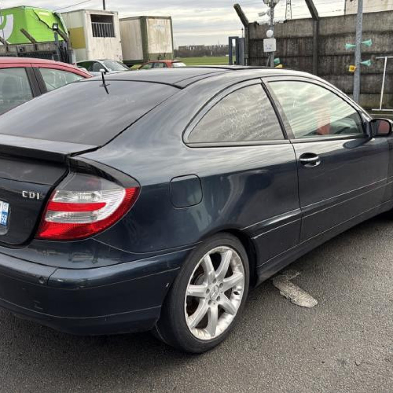 Alternateur MERCEDES CLASSE C 203 COUPE SPORT Photo n°4