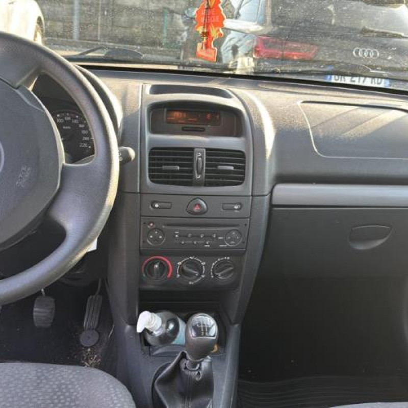 Capot RENAULT CLIO 2 CAMPUS Photo n°4
