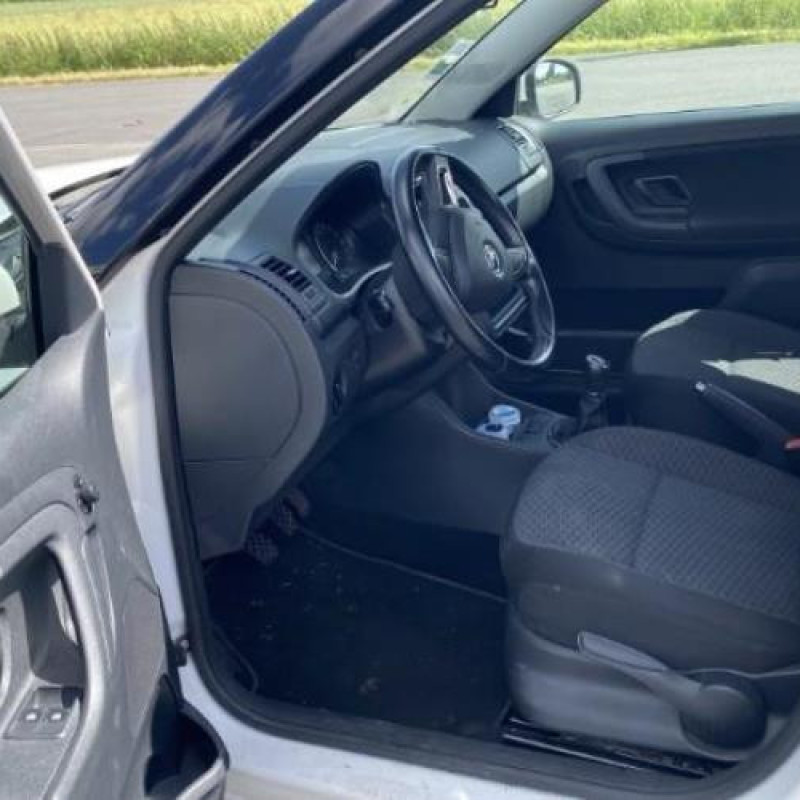 Moteur SKODA FABIA 2 Photo n°17