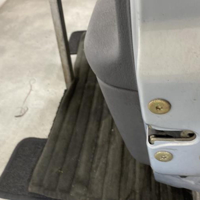 Porte avant droit RENAULT CLIO 2 Photo n°3