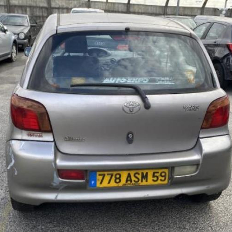 Porte avant droit TOYOTA YARIS 1 Photo n°10