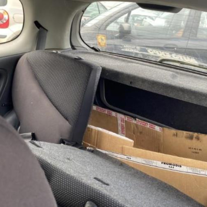 Porte avant droit TOYOTA YARIS 1 Photo n°12