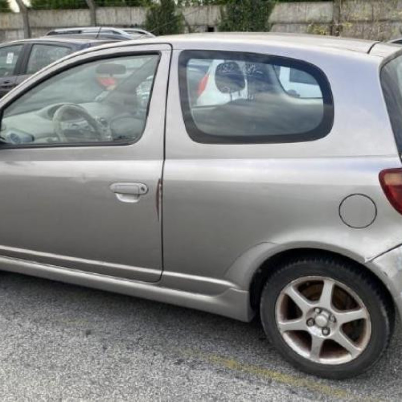 Porte avant droit TOYOTA YARIS 1 Photo n°13