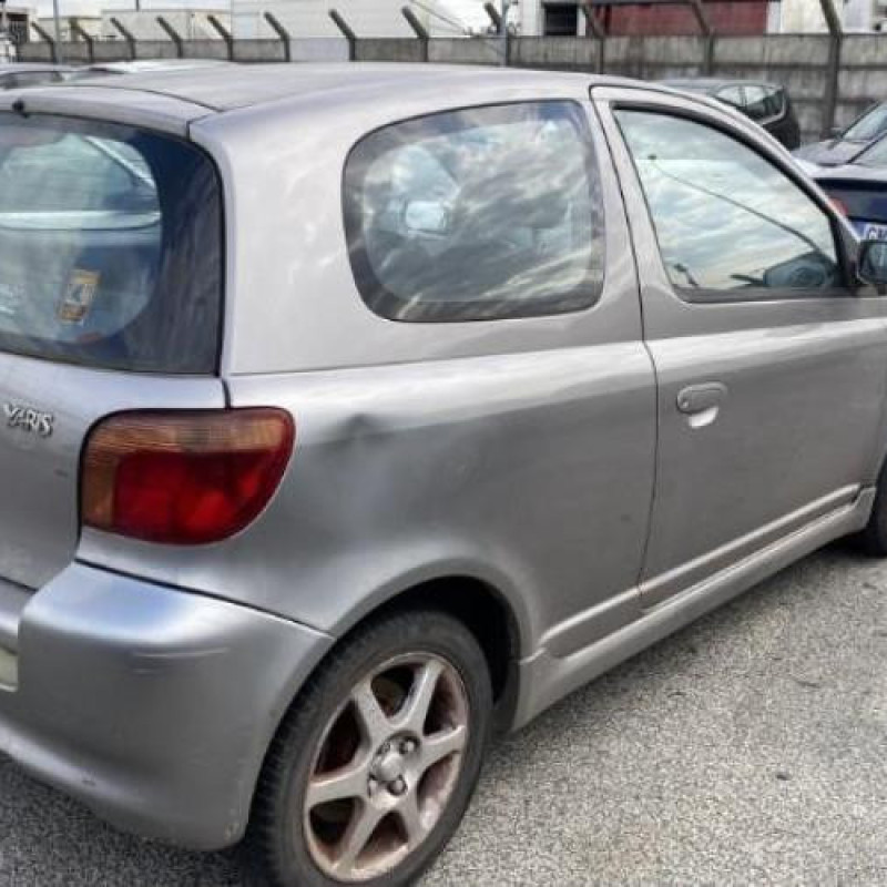 Porte avant droit TOYOTA YARIS 1 Photo n°18