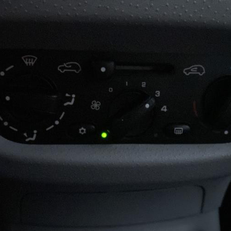 Alternateur CITROEN C3 1 Photo n°2