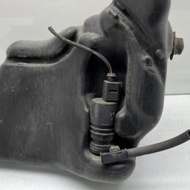 Vase de lave glace MERCEDES CLASSE C 204 Photo n°6