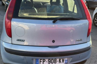 Vitre avant droit FIAT PUNTO 2