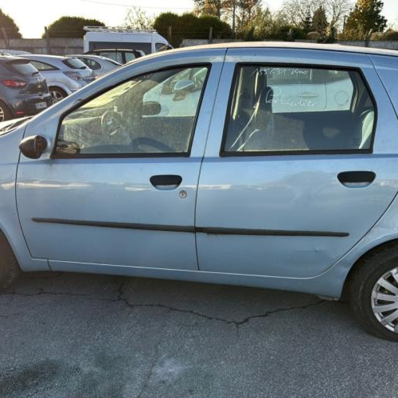 Vitre avant droit FIAT PUNTO 2 Photo n°11
