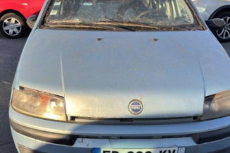 Vitre avant droit FIAT PUNTO 2