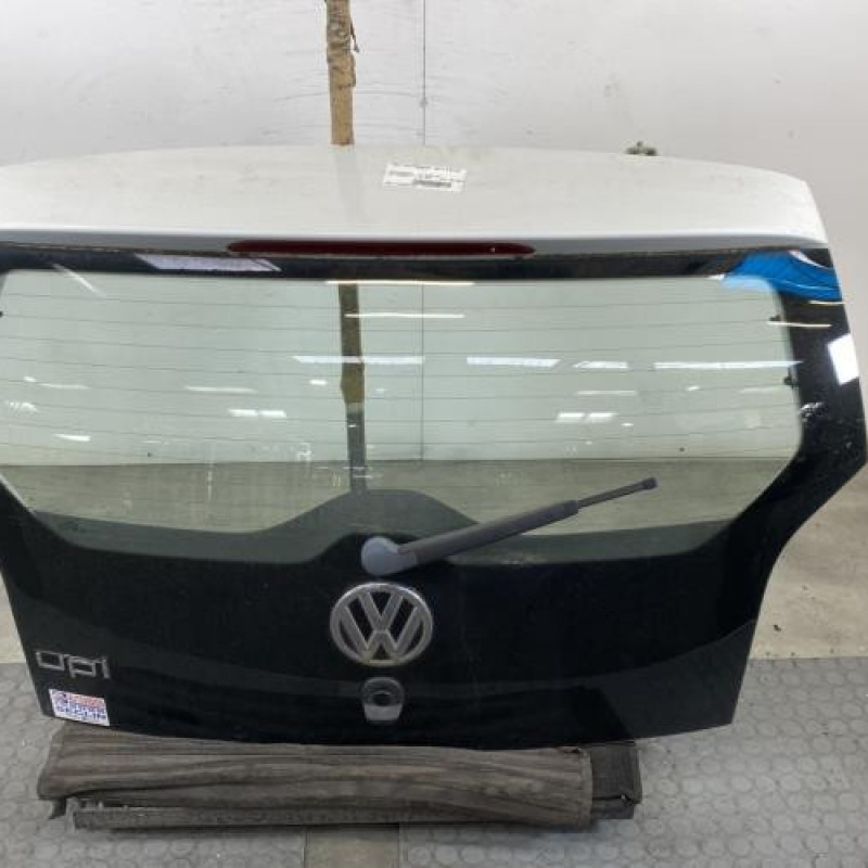 Malle/Hayon arriere VOLKSWAGEN UP Photo n°1