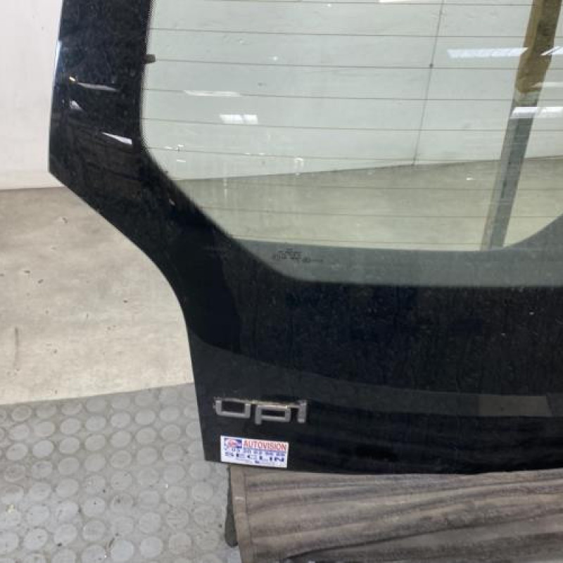 Malle/Hayon arriere VOLKSWAGEN UP Photo n°5