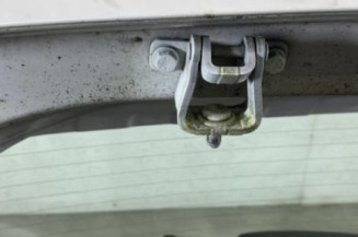Malle/Hayon arriere VOLKSWAGEN UP