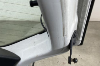 Malle/Hayon arriere VOLKSWAGEN UP
